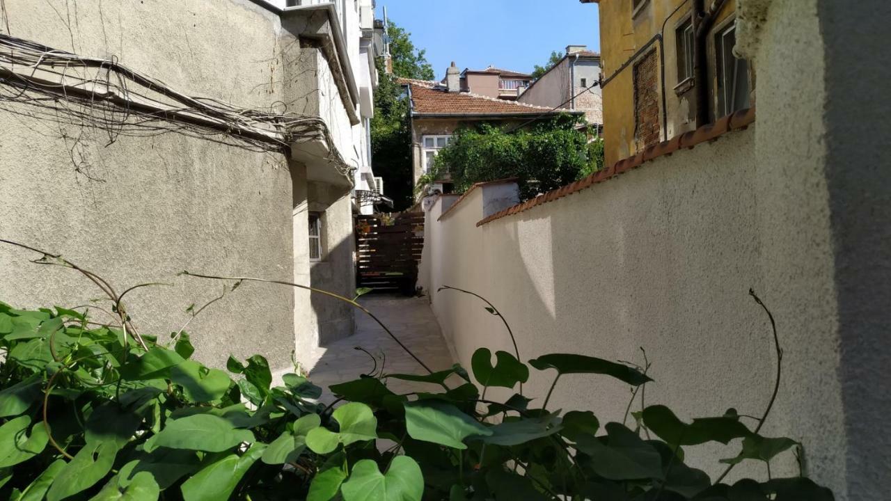 Miroom In The Heart Of Plovdiv Exterior photo